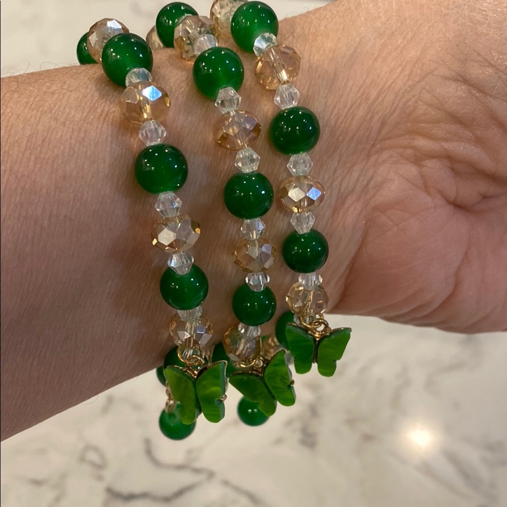 NEW You Get 1 bracelet. Chic Green and Gold Beaded Bracelet w/ Butterfly Charm